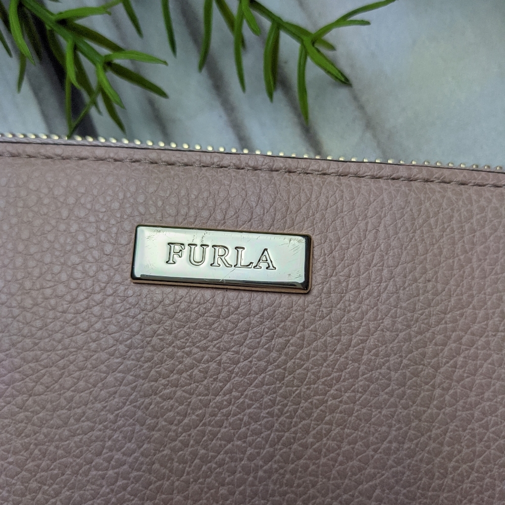 Furla | NWT Pebbled Leather Wallet - Picture 9 of 10